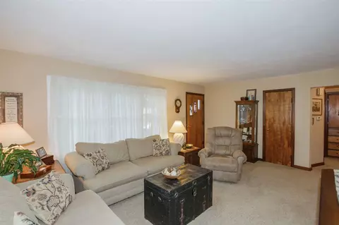208 Fall St, Washington, IL 61571 photo 8