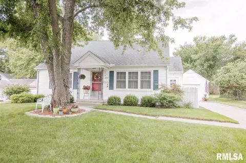 208 Fall St, Washington, IL 61571 photo 3