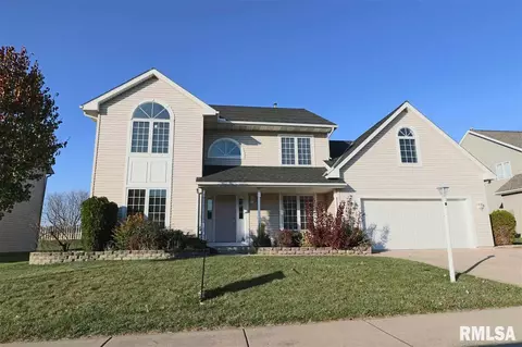 3517 W Brenwick Dr, Peoria, IL 61614 photo 1