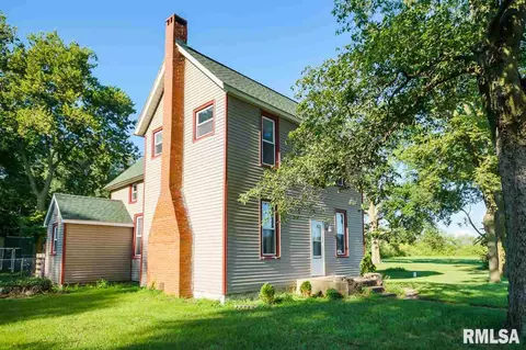 9010 E Manito Rd, Manito, IL 61546 photo 3