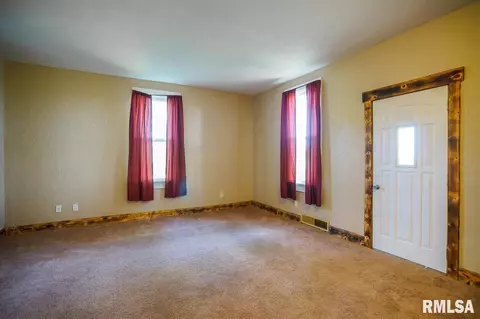 9010 E Manito Rd, Manito, IL 61546 photo 22