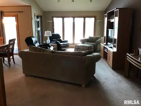 10120 W Bristol Ct, Mapleton, IL 61547 photo 6