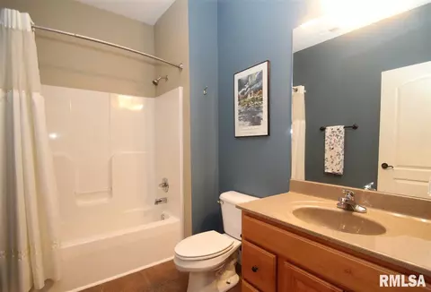122 Eagle Rdg, Washington, IL 61571 photo 23