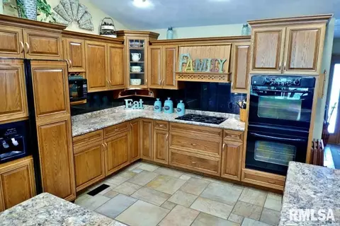 6322 S Tapping Rd, Mapleton, IL 61547 photo 8