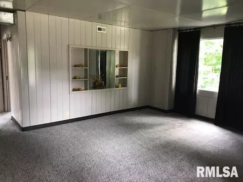 537 S Dudley Ter, Macomb, IL 61455 photo 5