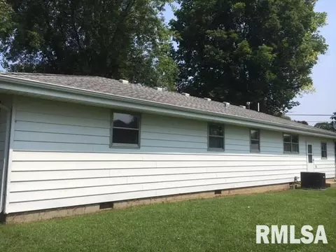 508 E 10th St, Delavan, IL 61734 photo 5