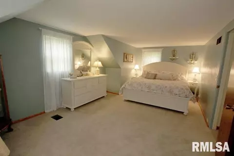 705 Devonshire Rd, Washington, IL 61571 photo 7