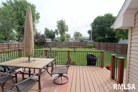 705 Devonshire Rd, Washington, IL 61571 photo 17