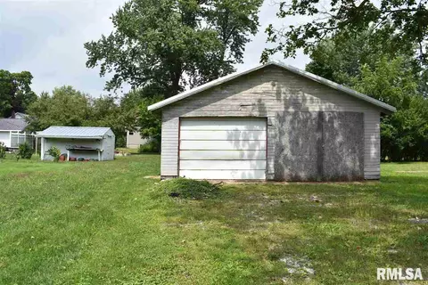 611 S Cedar St, Delavan, IL 61734 photo 27