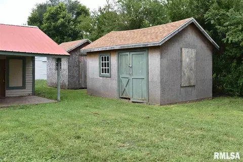 611 S Cedar St, Delavan, IL 61734 photo 30