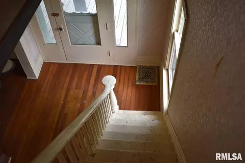 611 S Cedar St, Delavan, IL 61734 photo 26
