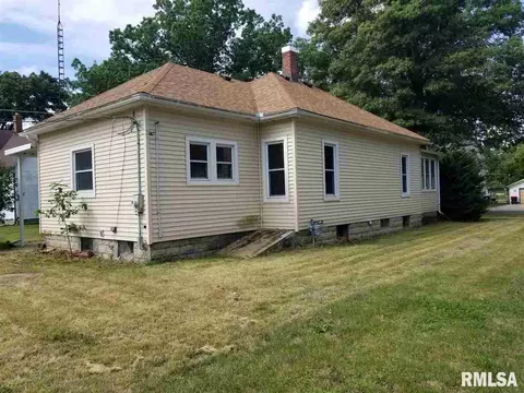 104 N Maple, Toluca, IL 61369 photo 4