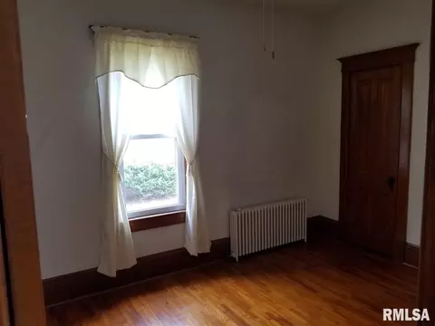 104 N Maple, Toluca, IL 61369 photo 8