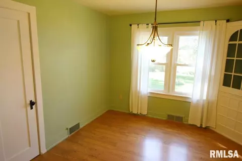 202 E Pine St, Metamora, IL 61548 photo 7