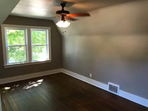 223 N Kickapoo Ter, Peoria, IL 61604 photo 26