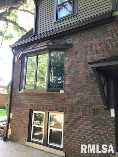 223 N Kickapoo Ter, Peoria, IL 61604 photo 35