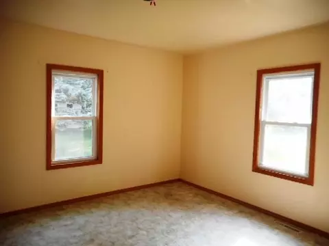 606 N Maple Ave, Saint David, IL 61563 photo 7