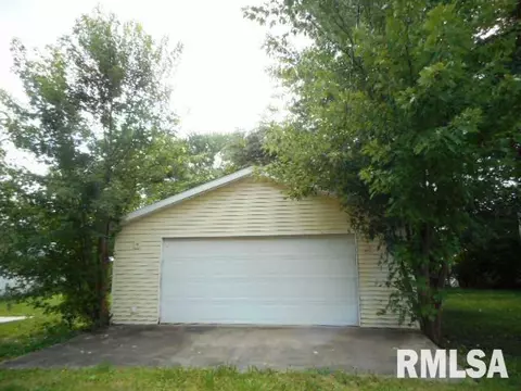 606 N Maple Ave, Saint David, IL 61563 photo 11