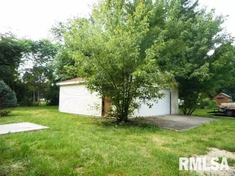 606 N Maple Ave, Saint David, IL 61563 photo 12