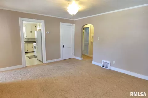 112 W Pine St, Metamora, IL 61548 photo 6