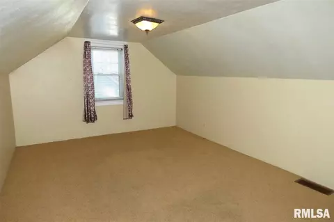 112 W Pine St, Metamora, IL 61548 photo 13