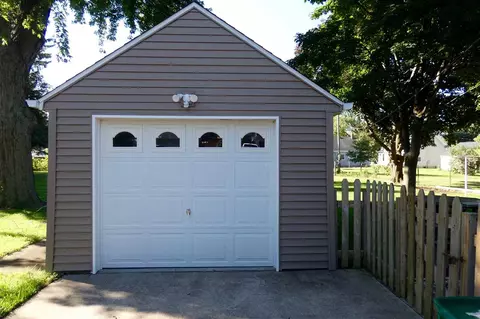 112 W Pine St, Metamora, IL 61548 photo 3