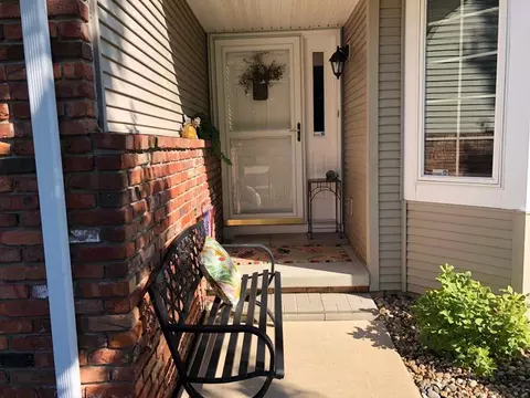 1 Heather Ct, Washington, IL 61571 photo 4