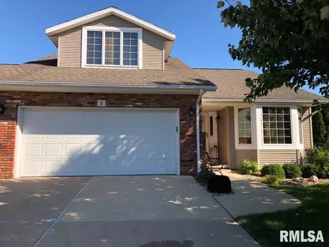 1 Heather Ct, Washington, IL 61571 photo 1