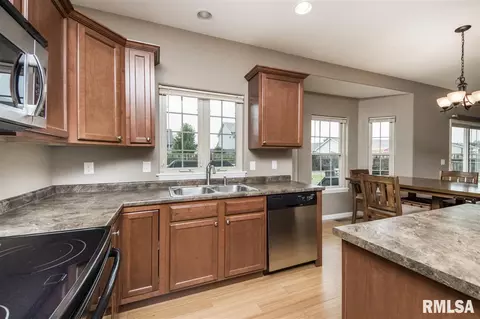 1206 Saddlebrook, Metamora, IL 61548 photo 7