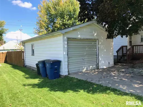 662 E Harrison St, Cuba, IL 61427 photo 4