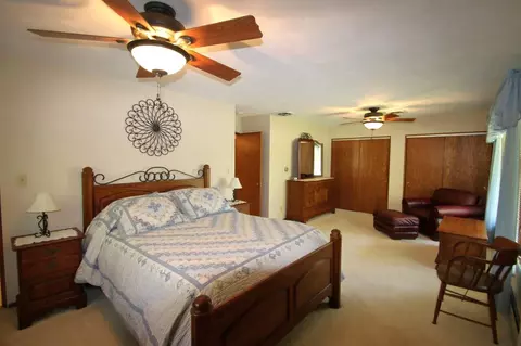 301 E Leo St, Eureka, IL 61530 photo 30