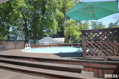 301 E Leo St, Eureka, IL 61530 photo 7