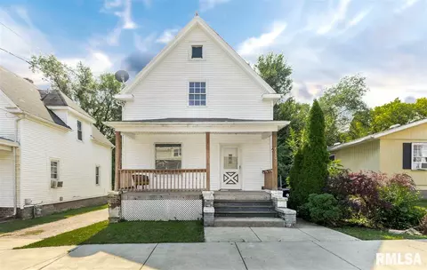810 E Behrends, Peoria, IL 61603 photo 1