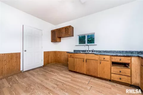 810 E Behrends, Peoria, IL 61603 photo 15