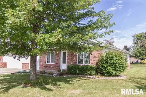 201 Easy, Washington, IL 61571 photo 2