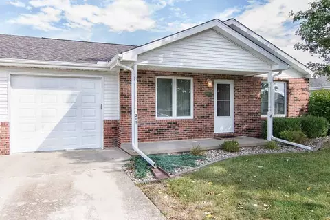 201 Easy, Washington, IL 61571 photo 1