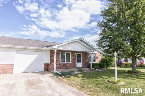 201 Easy, Washington, IL 61571 photo 4