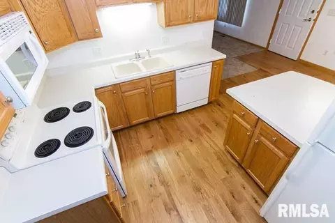 201 Easy, Washington, IL 61571 photo 14