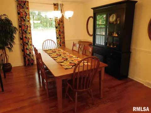 111 Maple Ridge Dr, Morton, IL 61550 photo 9