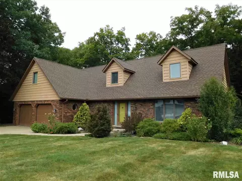111 Maple Ridge Dr, Morton, IL 61550 photo 1