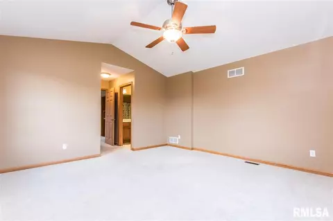 103 Marvin Ct, Germantown Hills, IL 61548 photo 16