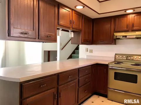 724 E Franklin St, Macomb, IL 61455 photo 11
