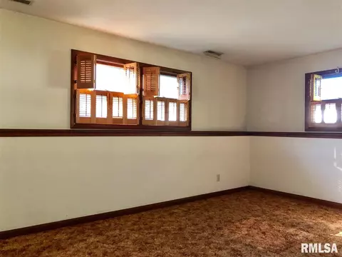 724 E Franklin St, Macomb, IL 61455 photo 20