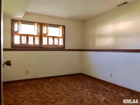 724 E Franklin St, Macomb, IL 61455 photo 21