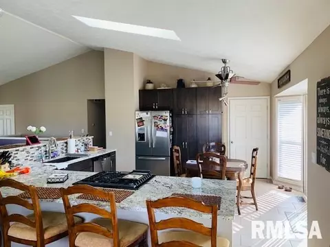 1201 Grand, Macomb, IL 61455 photo 9