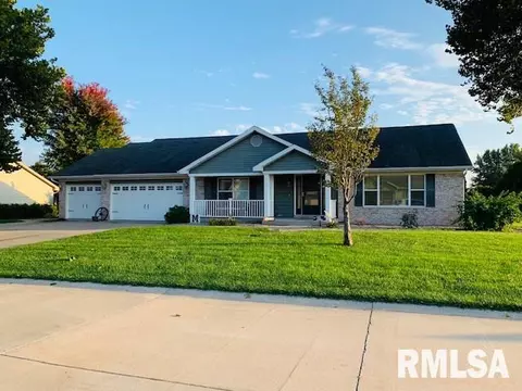 1201 Grand, Macomb, IL 61455 photo 2