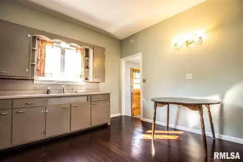 208 E Lincoln St, Roanoke, IL 61561 photo 11