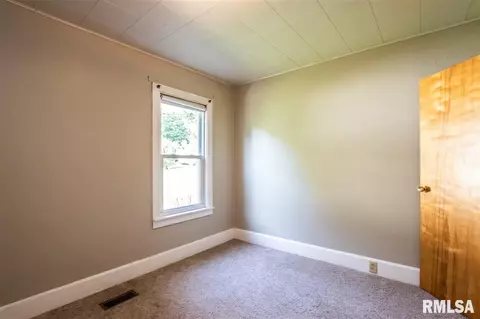 208 E Lincoln St, Roanoke, IL 61561 photo 19