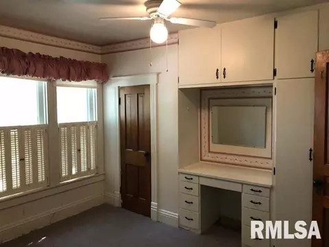 310 E 5th St, Gridley, IL 61744 photo 14