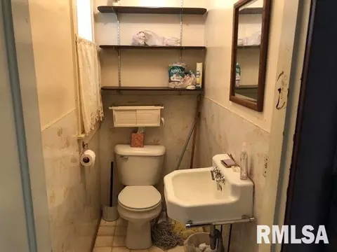 310 E 5th St, Gridley, IL 61744 photo 15